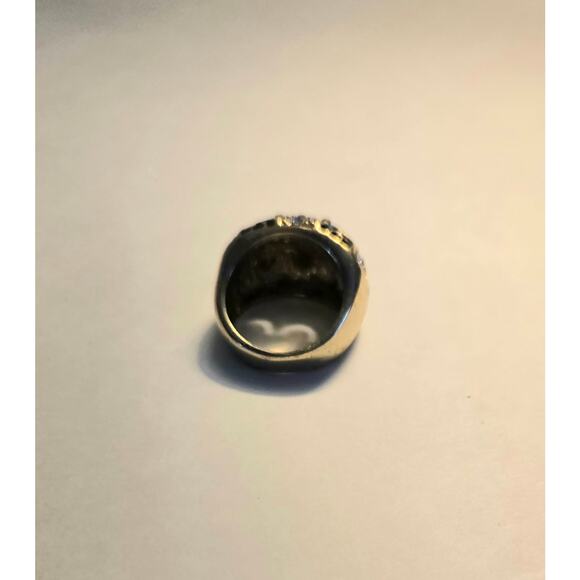 Retro Style Gold Tone, Black, and Sparkly Ring Size 6 - Picture 6 of 7